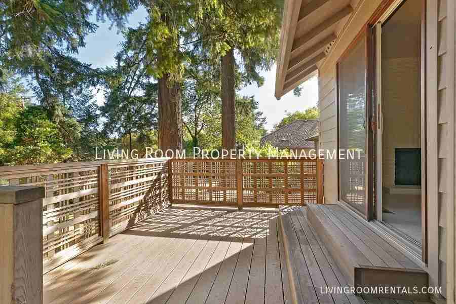 9803 Sw 49th Ave - Photo 3 of 16