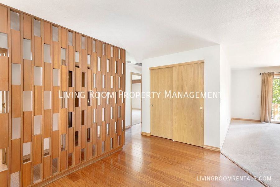 9803 Sw 49th Ave - Photo 3 of 16