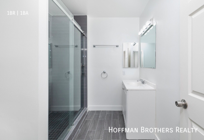 1511 Venice Blvd #4 - Photo 7 of 10