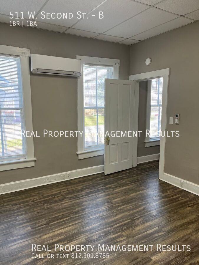 511 W 2nd St #B - Photo 7 of 13