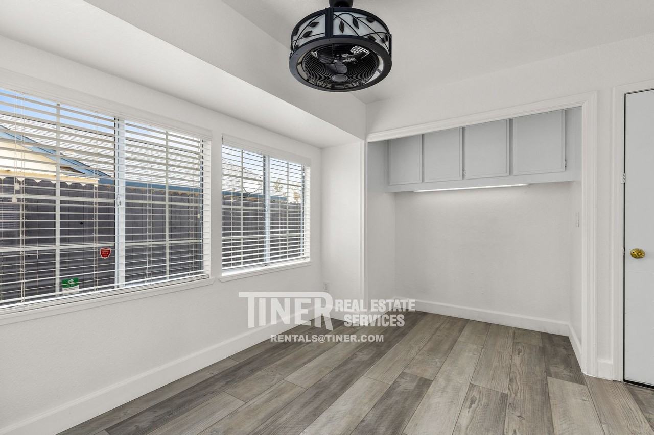 8958 Emsdale Way - Photo 7 of 25