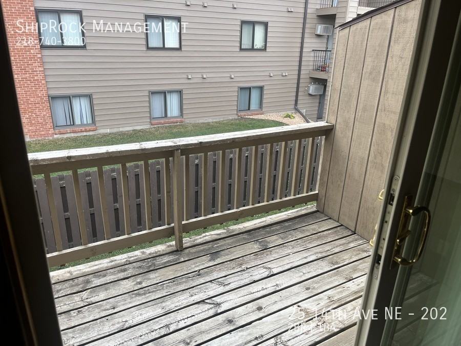 25 14th Ave Ne #202 - Photo 4 of 9