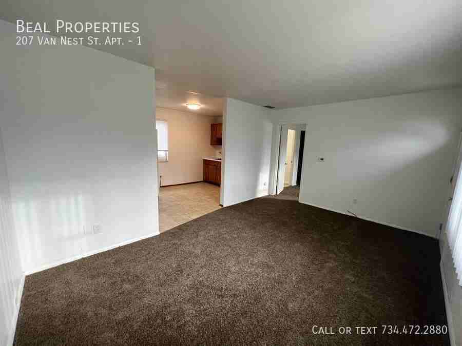 207 Van Nest St #1 - Photo 4 of 9