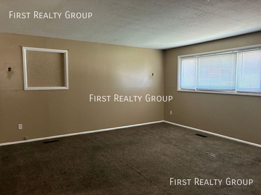 27 Stadia Dr - Photo 3 of 10