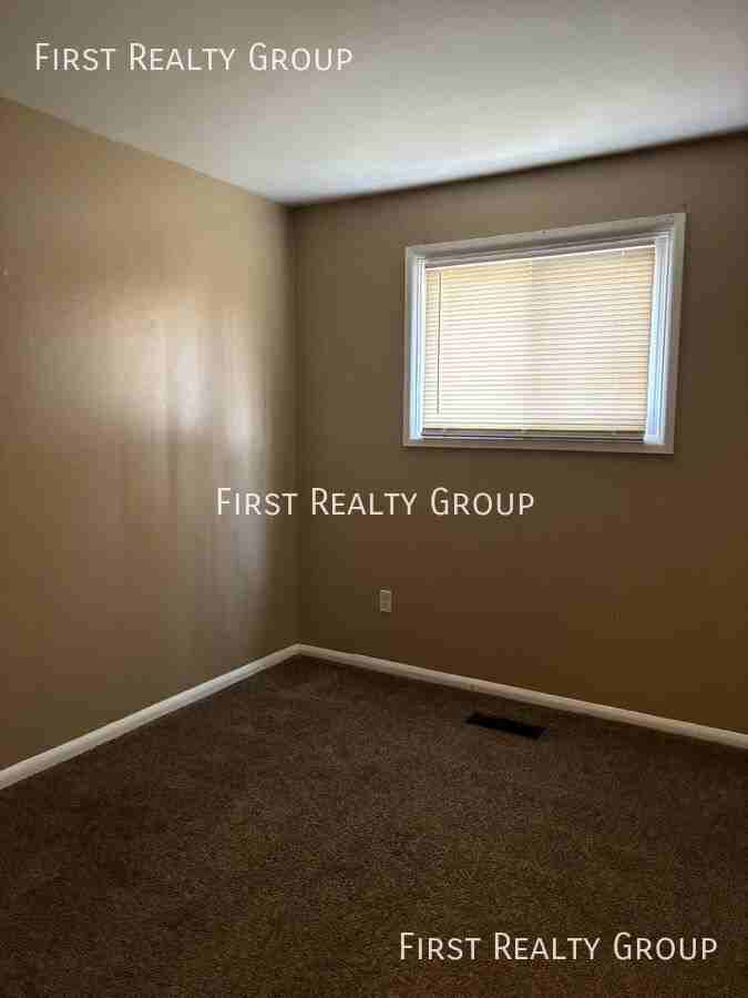 27 Stadia Dr - Photo 6 of 10