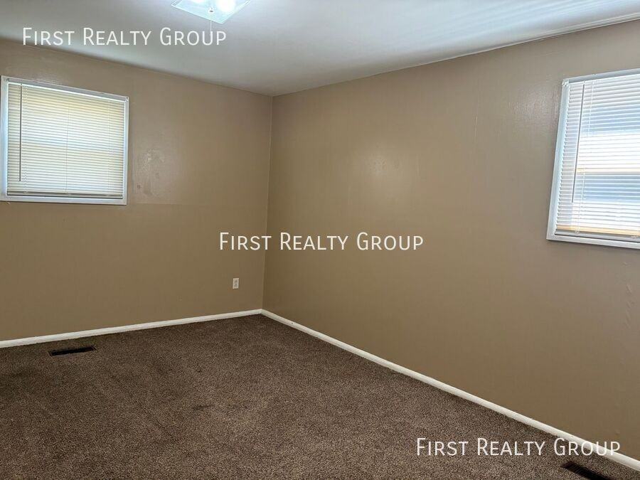 27 Stadia Dr - Photo 7 of 10