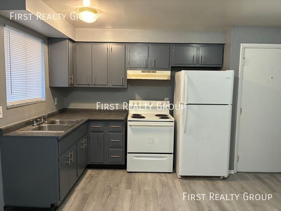 4911 Northcutt Pl #7 - Photo 2 of 8
