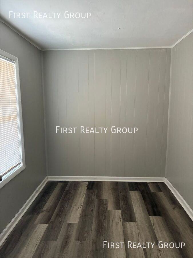 1671 Gummer Ave - Photo 5 of 5