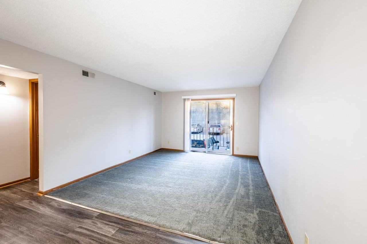 46th Street Apartments - Photo 2 of 25