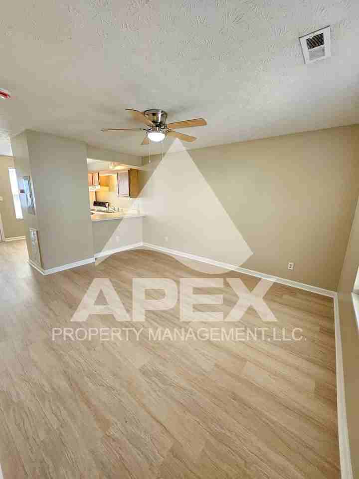 1804 Sweet View Way - Photo 2 of 20