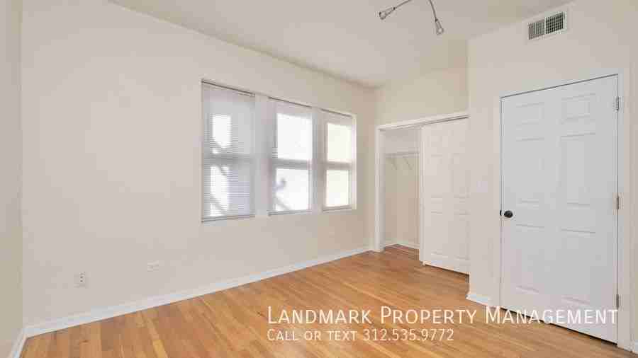 4748 N Washtenaw Ave #2 - Photo 6 of 19