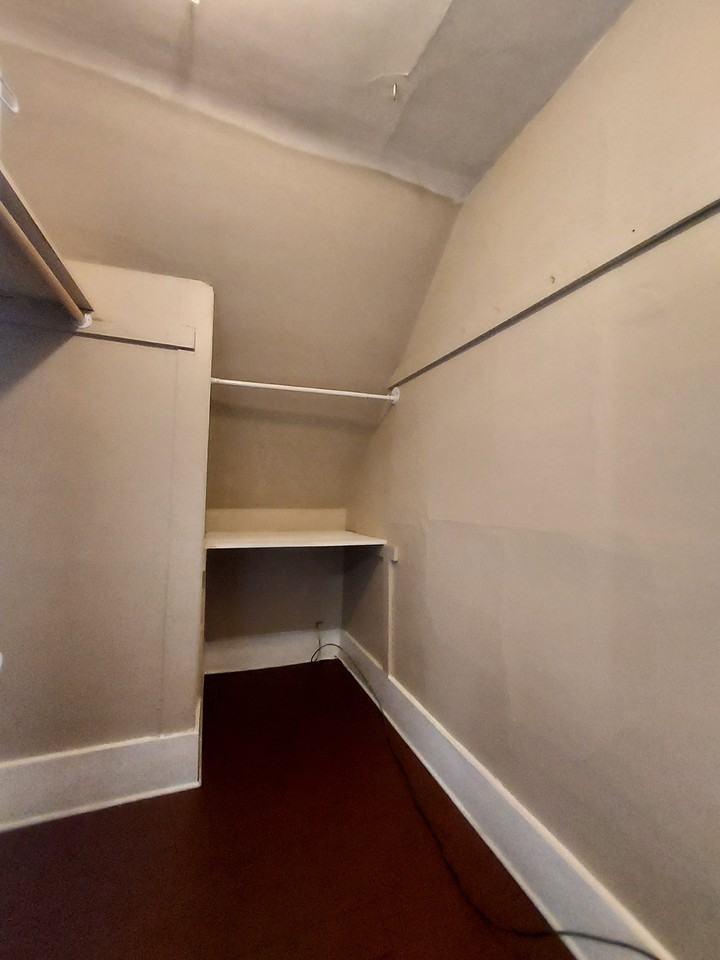 192 Union St - Photo 7 of 11