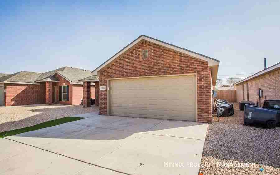 2005 Kenwood Ave - Photo 3 of 33