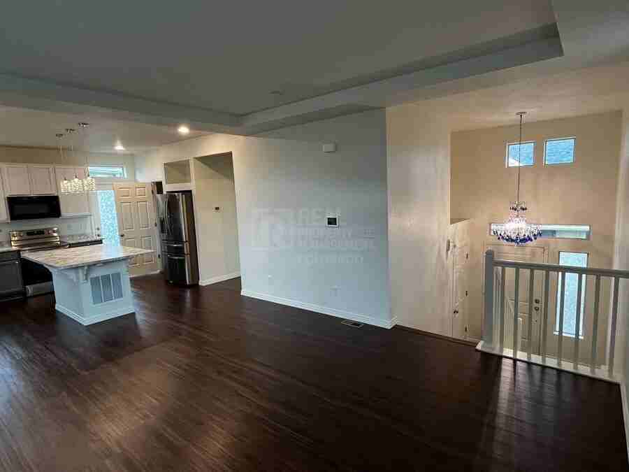 3516 Valleywood Ct - Photo 5 of 20