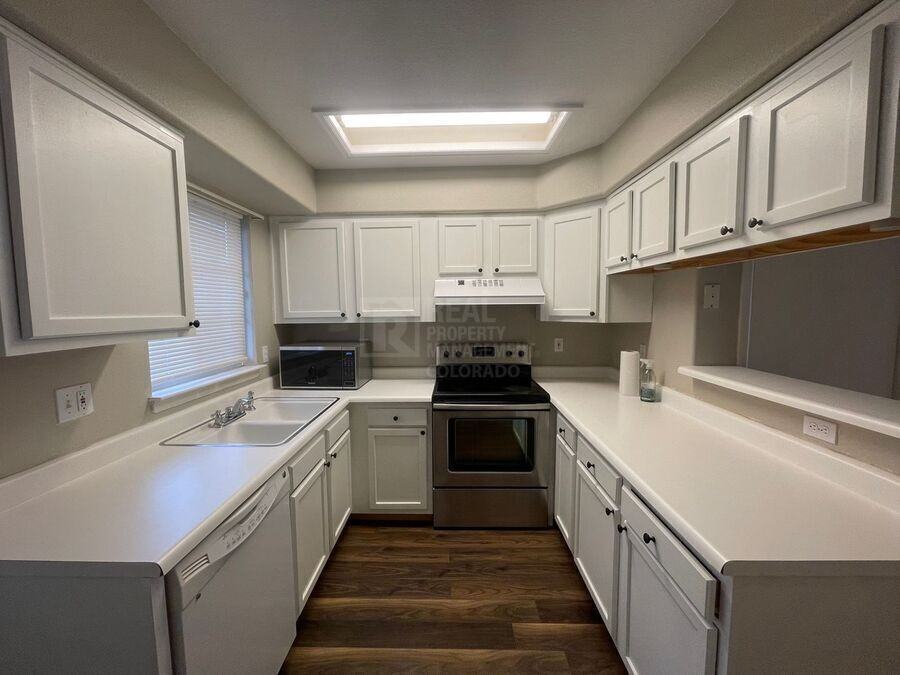 8262 S Fillmore Way - Photo 4 of 11