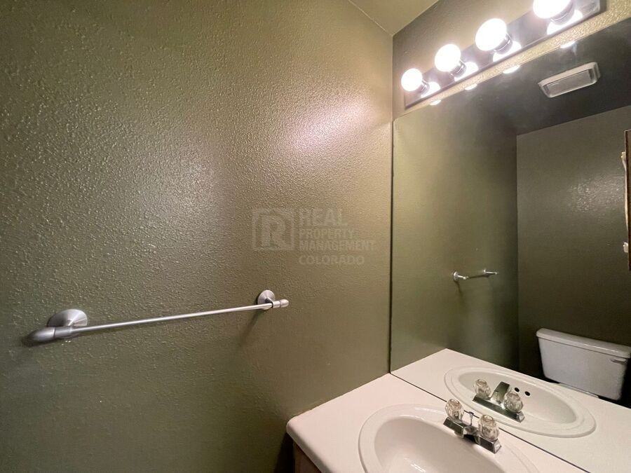 8262 S Fillmore Way - Photo 5 of 11