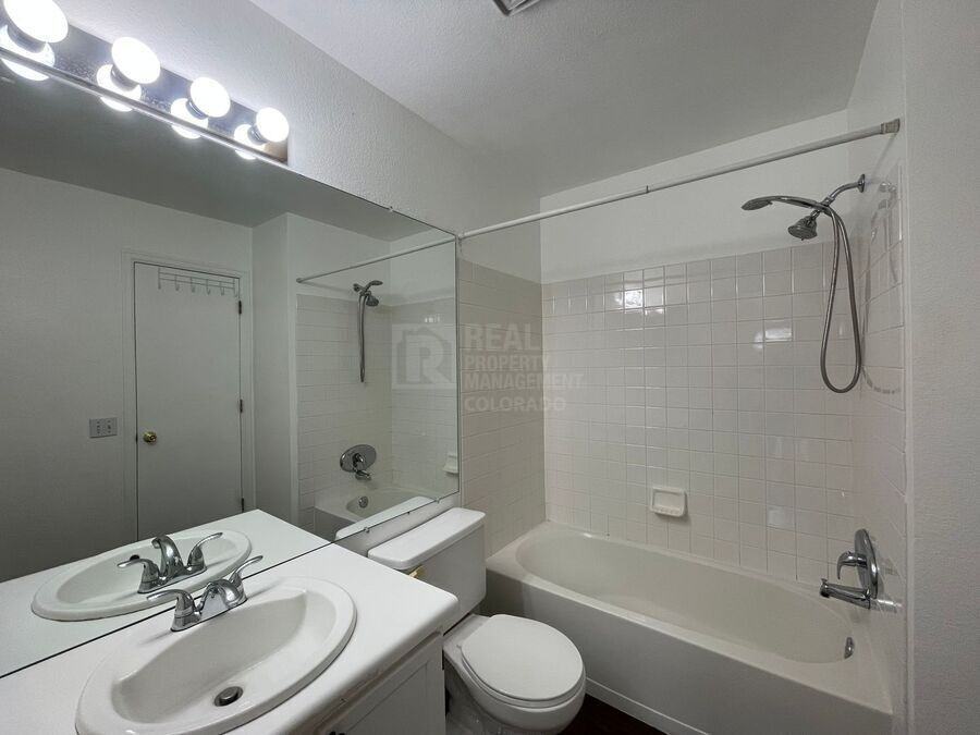 8262 S Fillmore Way - Photo 7 of 11