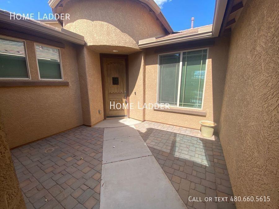 10754 W Whitehorn Way - Photo 3 of 33