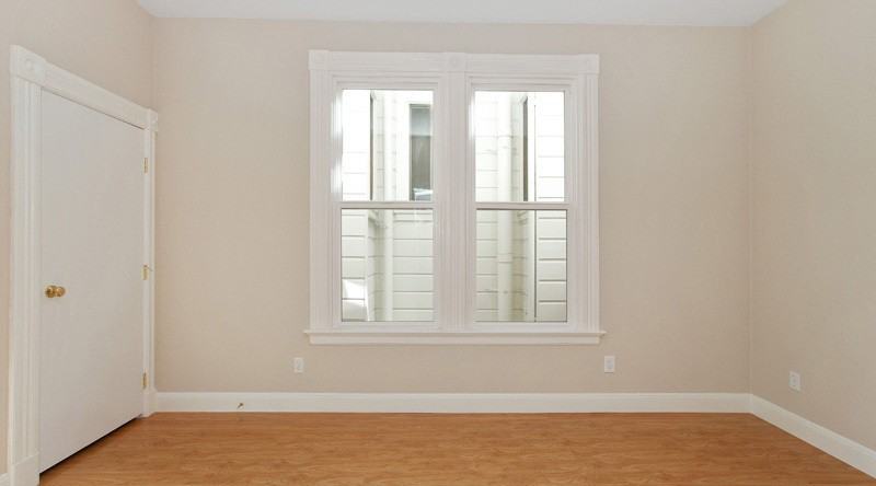 330 6th Ave - Photo 4 of 12