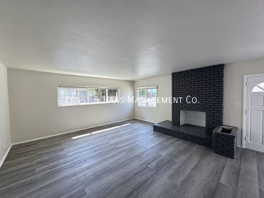 840 Walnut Ave #A - Photo 3 of 21