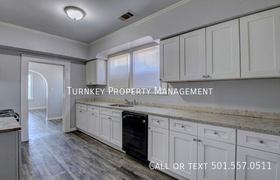 1508 Sycamore St - Photo 4 of 17