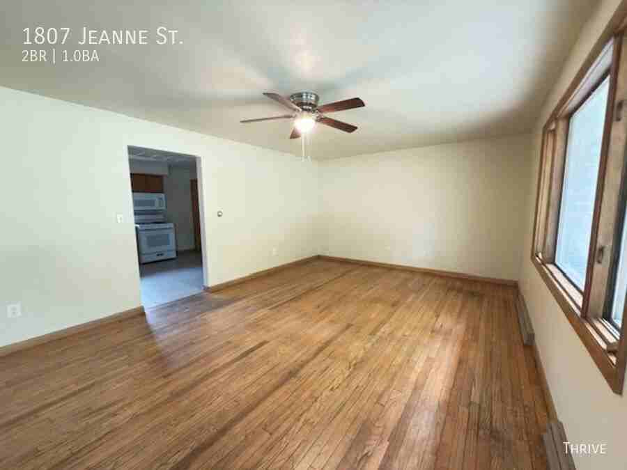 1807 Jeanne St - Photo 2 of 7