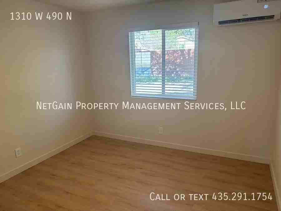 1310 W 490 N - Photo 6 of 9