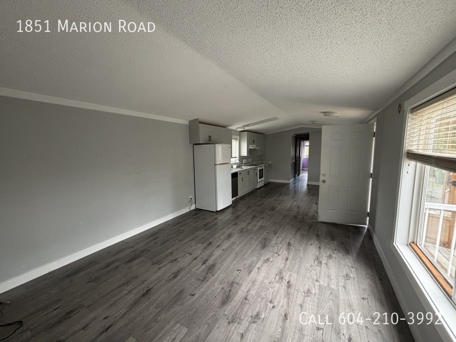 1851 Marion Rd - Photo 2 of 10