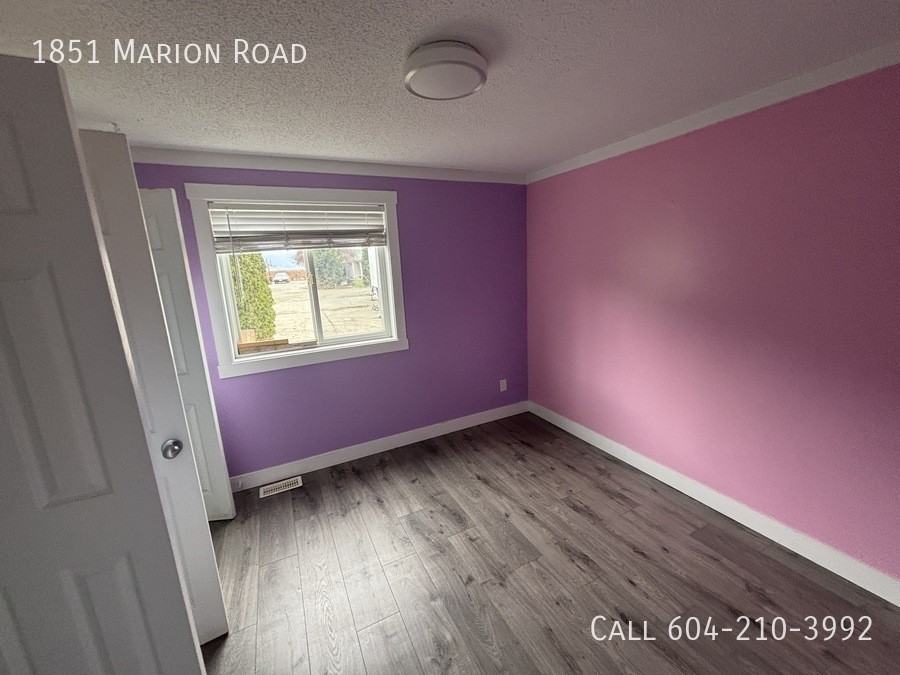 1851 Marion Rd - Photo 4 of 10