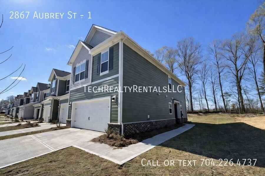 2867 Aubrey St #1 - Photo 2 of 20