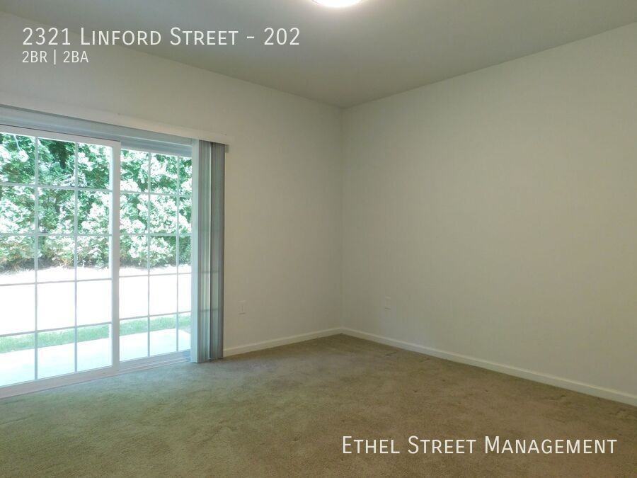 2321 Linford St #202 - Photo 4 of 16
