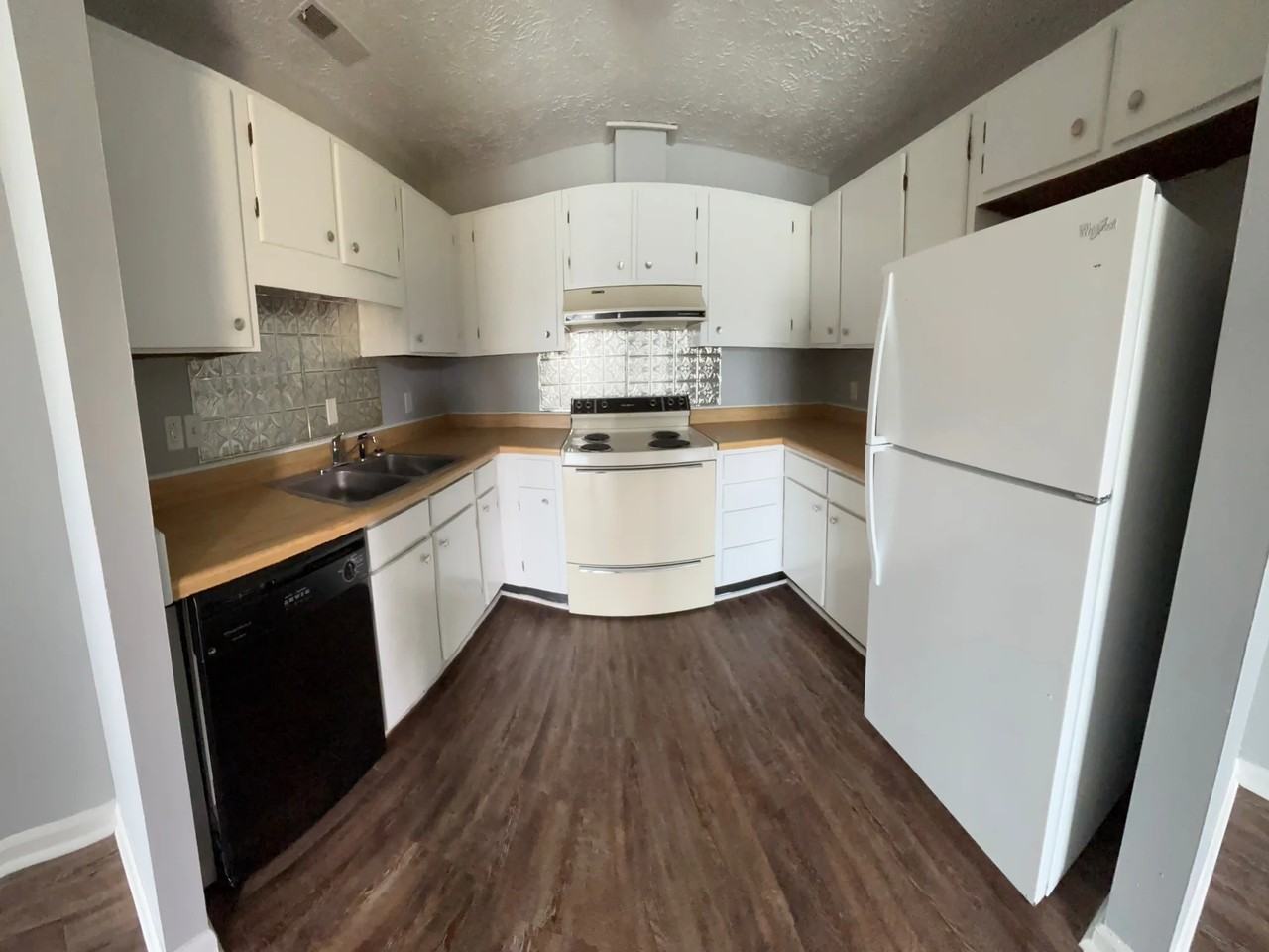 108 Gardenview Dr #C - Photo 3 of 7