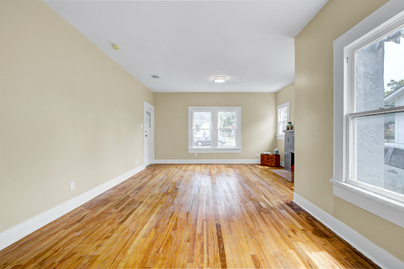 1719 Mckinley Ave - Photo 3 of 14