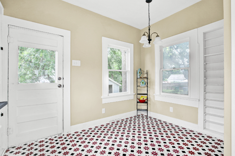 1719 Mckinley Ave - Photo 7 of 14