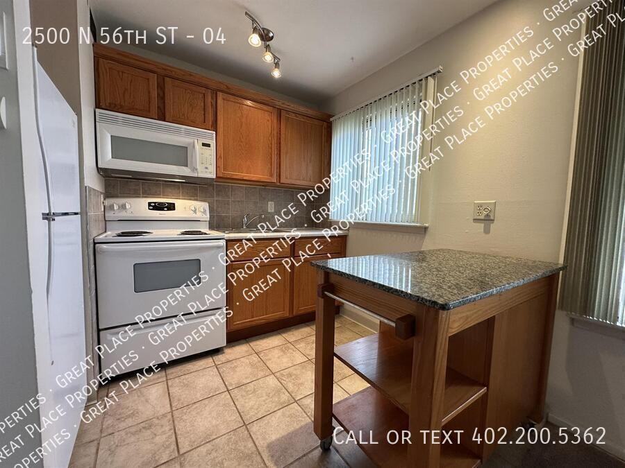 2500 N 56th St #04 - Photo 7 of 13