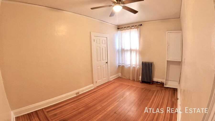 604 N Weber St #1 - Photo 3 of 13