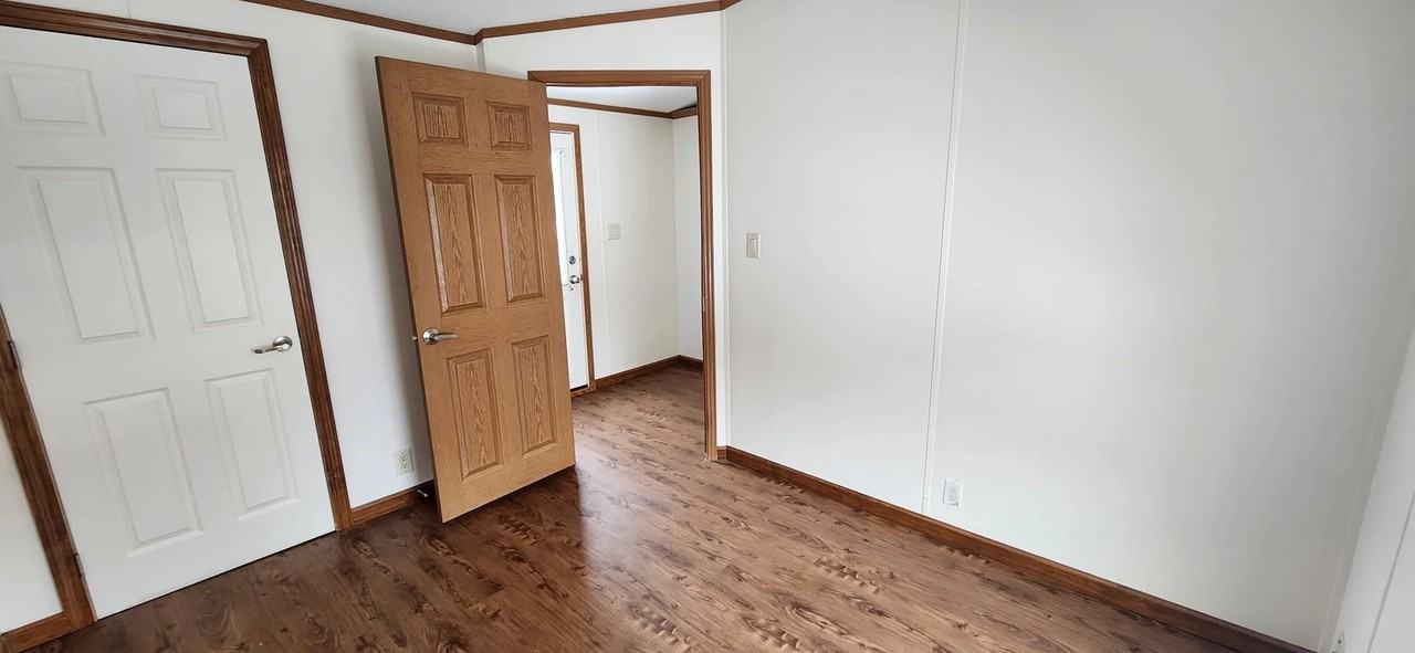 1917 Central Ave #42 - Photo 4 of 6