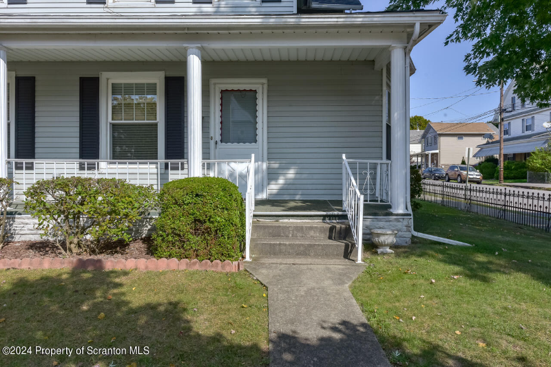 1502 Price St #1502 - Photo 2 of 20