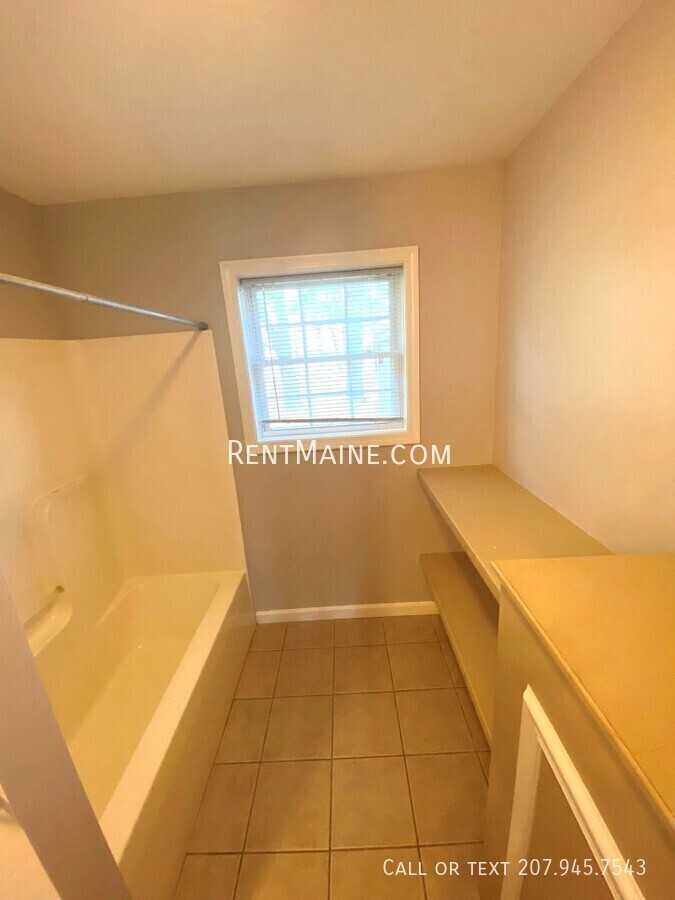 41 Vafiades Ave #3 - Photo 7 of 8