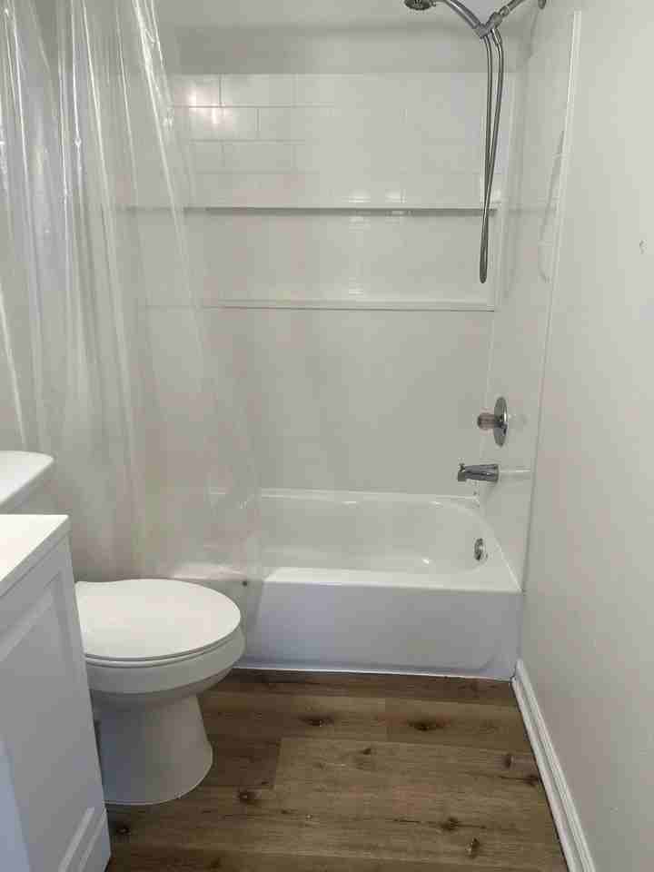 109 Mayfair Dr Ne - Photo 4 of 7