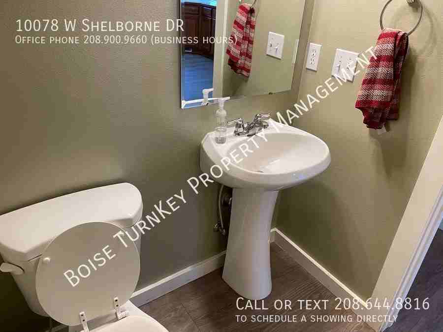 10078 W Shelborne Dr - Photo 2 of 31