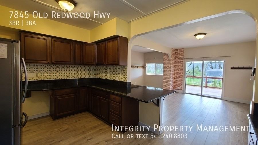 7845 Old Redwood Hwy - Photo 6 of 24