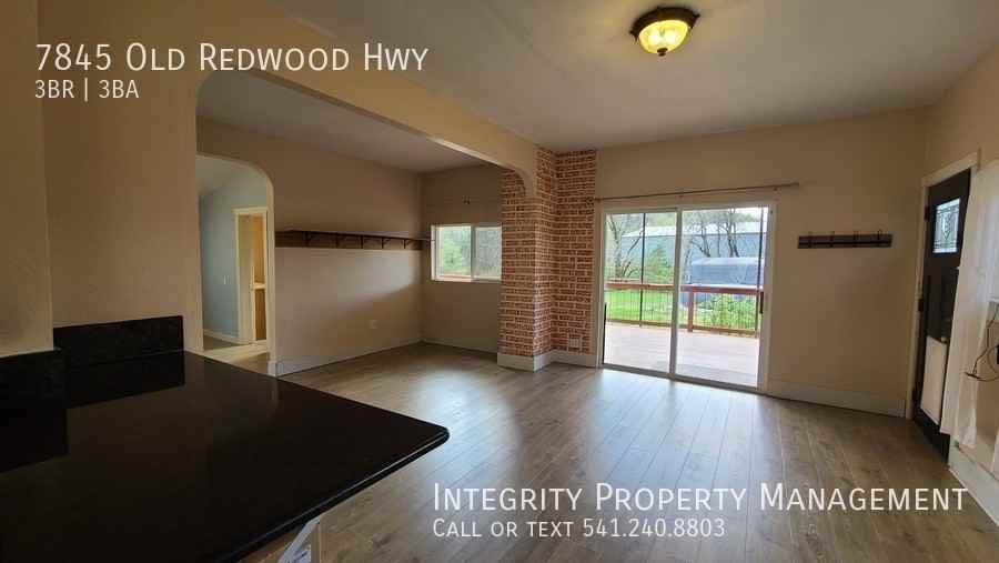 7845 Old Redwood Hwy - Photo 7 of 24