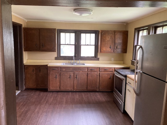 201 S 14th Ave - Photo 3 of 8