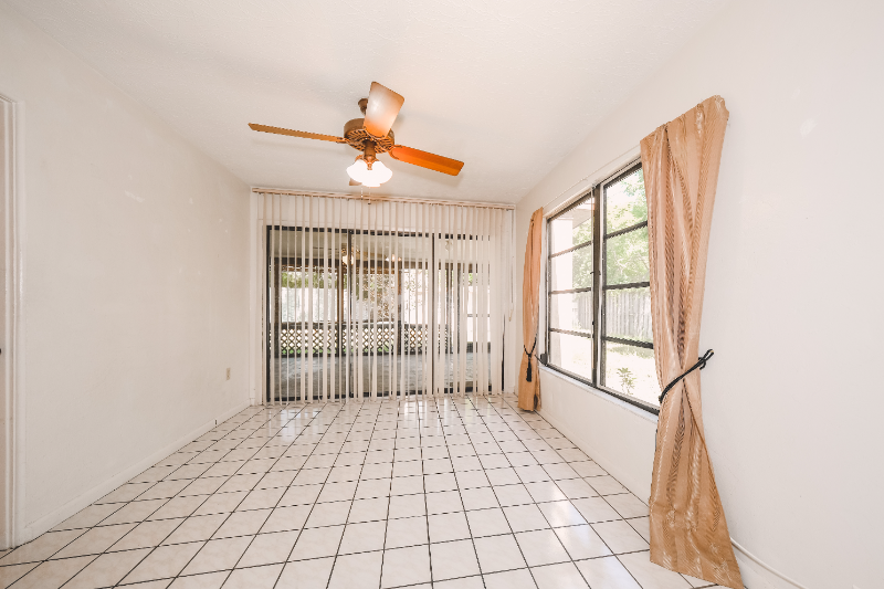 2710 Marshall Dr #C - Photo 5 of 19