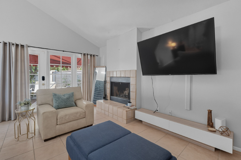 4245 E Ludlow Dr - Photo 5 of 20