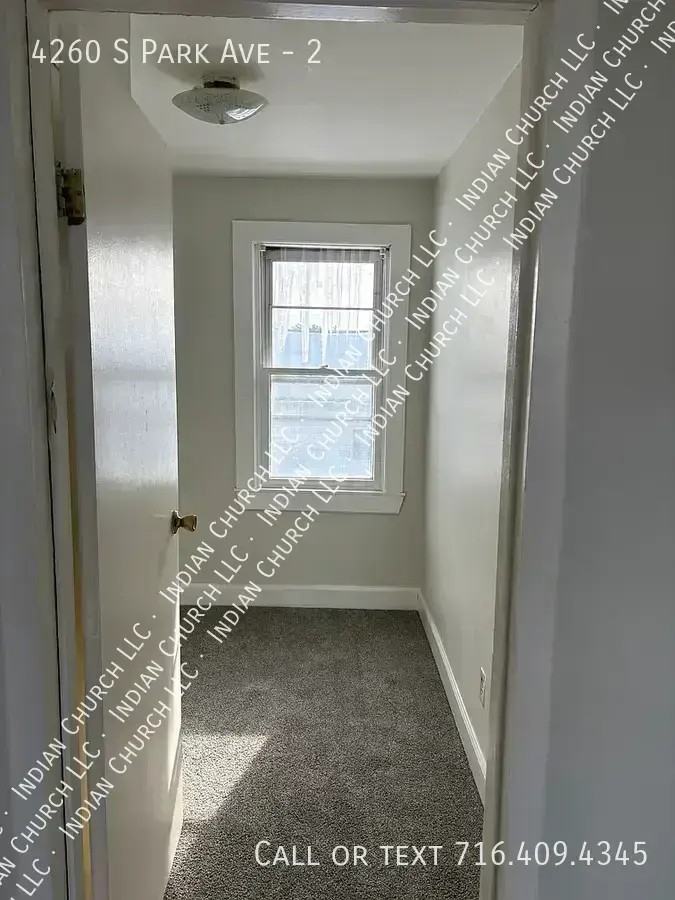 4260 S Park Ave #2 - Photo 4 of 5