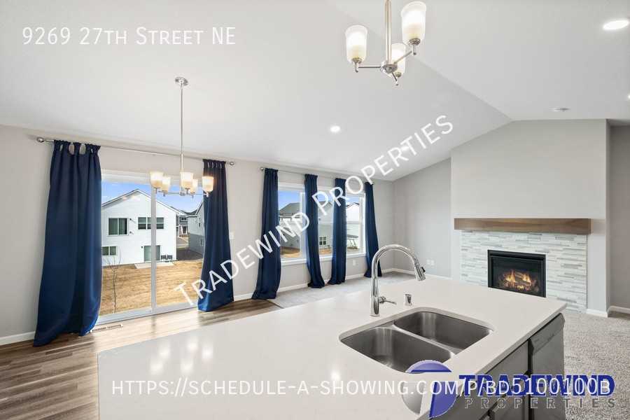 9269 27th St Ne - Photo 6 of 31