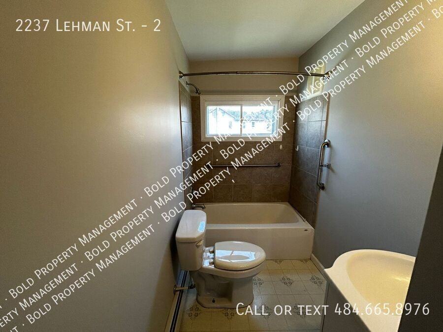 2237 Lehman St #2 - Photo 6 of 9