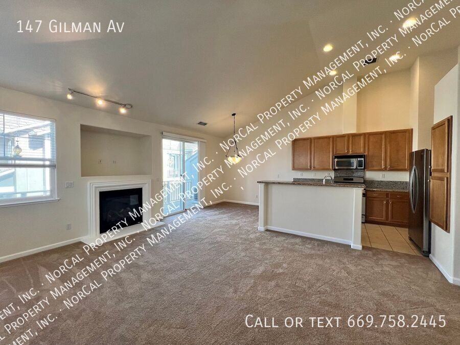 147 Gilman Ave - Photo 6 of 17